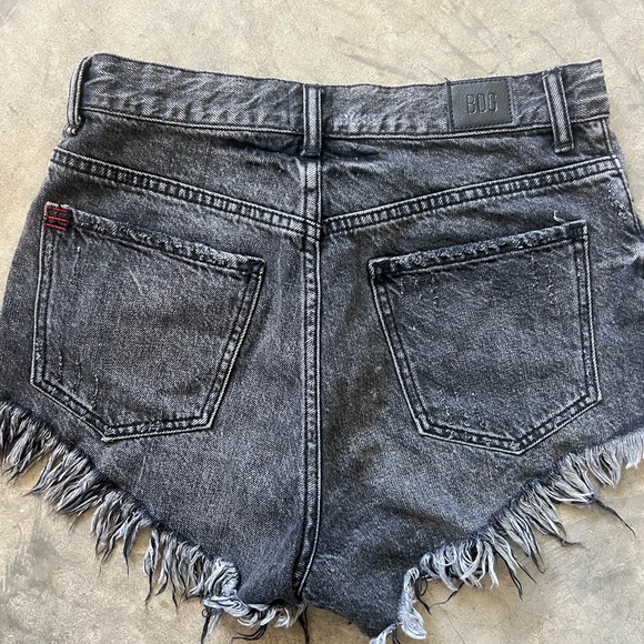 BDG High Rise Cheeky Distressed Jean Shorts - Picture 2 of 3